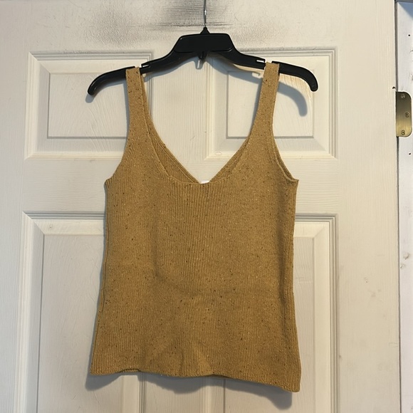 Old Navy Sleeveless Sweater Size Medium Gold - Picture 7 of 7